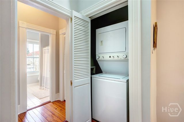 114 W Duffy Street, Savannah, GA 31401