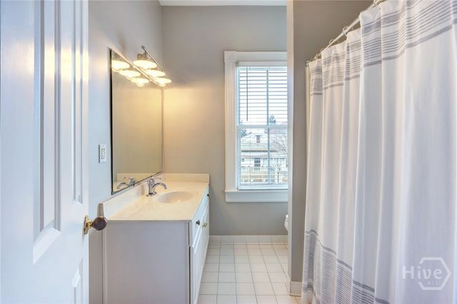 114 W Duffy Street, Savannah, GA 31401