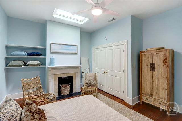 114 W Duffy Street, Savannah, GA 31401