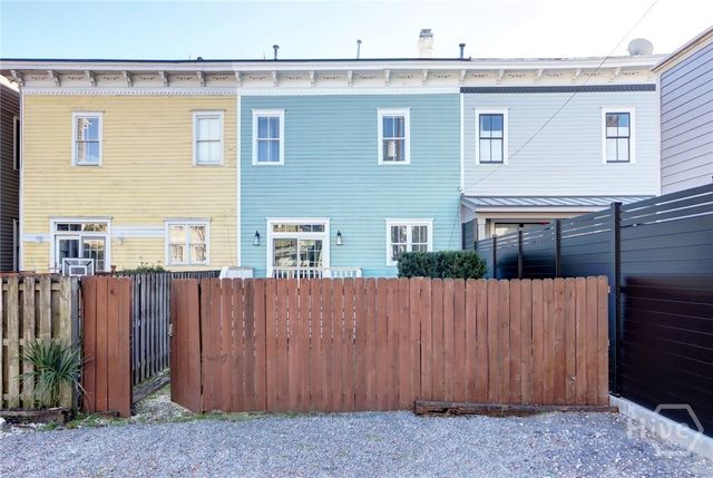 114 W Duffy Street, Savannah, GA 31401