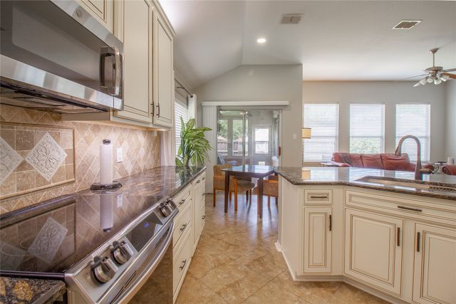 406 Hackberry Drive, Fate, TX 75087