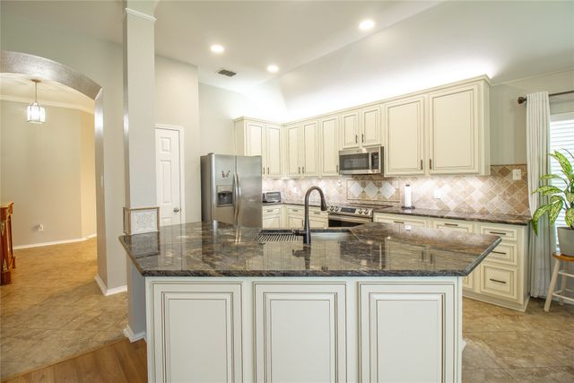 406 Hackberry Drive, Fate, TX 75087