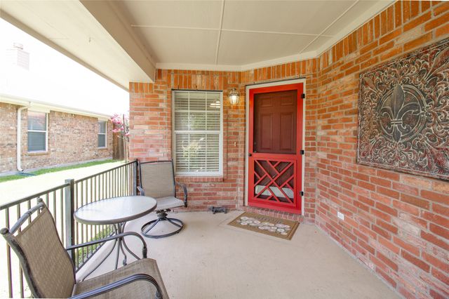 406 Hackberry Drive, Fate, TX 75087