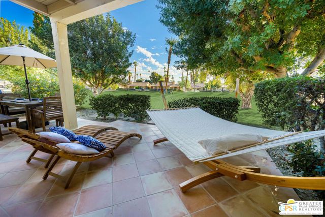 298 San Vicente Circle, Palm Desert, CA 92260