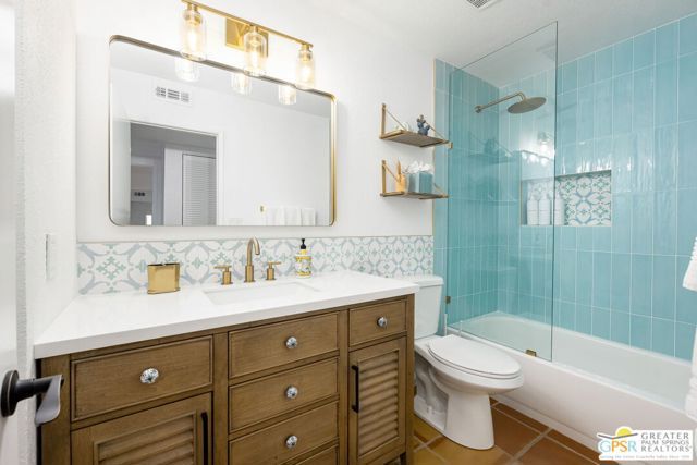 298 San Vicente Circle, Palm Desert, CA 92260