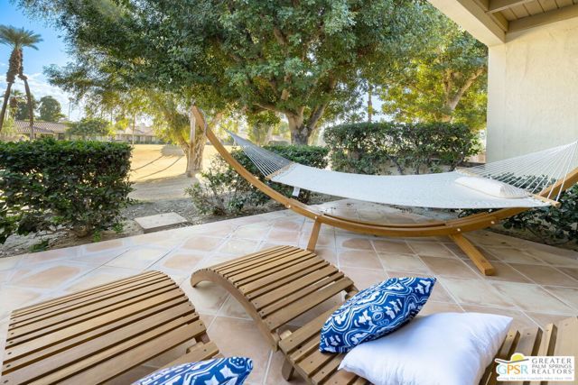 298 San Vicente Circle, Palm Desert, CA 92260