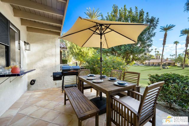 298 San Vicente Circle, Palm Desert, CA 92260