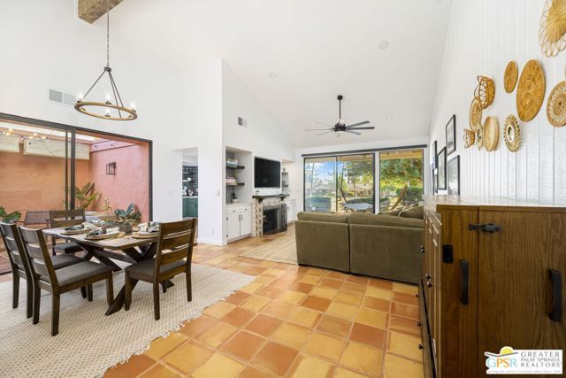 298 San Vicente Circle, Palm Desert, CA 92260