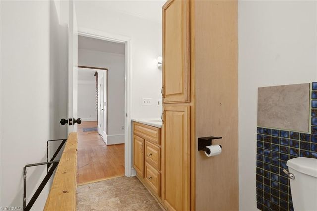 220 E Parkway Avenue, High Point, NC 27262