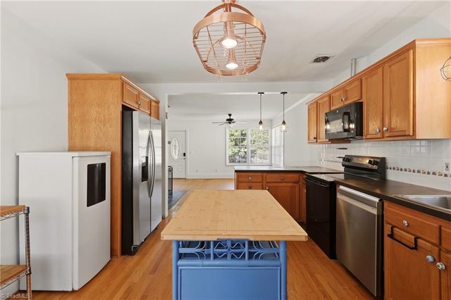 220 E Parkway Avenue, High Point, NC 27262