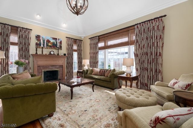 7 Silver Maple Ct, Montgomery Twp., NJ 08502