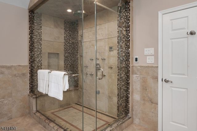 7 Silver Maple Ct, Montgomery Twp., NJ 08502