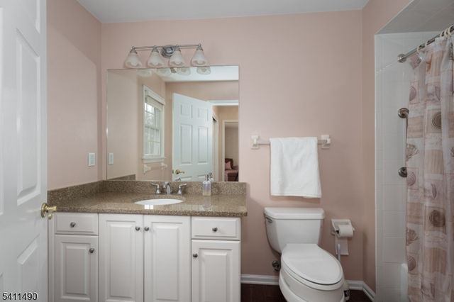 7 Silver Maple Ct, Montgomery Twp., NJ 08502