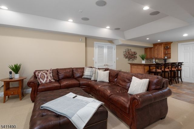 7 Silver Maple Ct, Montgomery Twp., NJ 08502