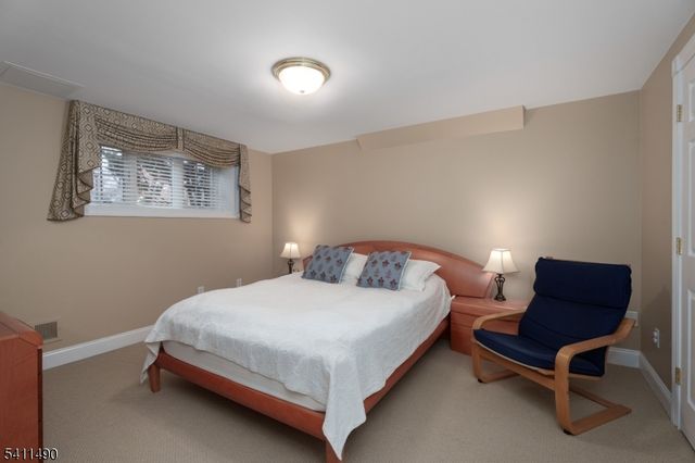 7 Silver Maple Ct, Montgomery Twp., NJ 08502