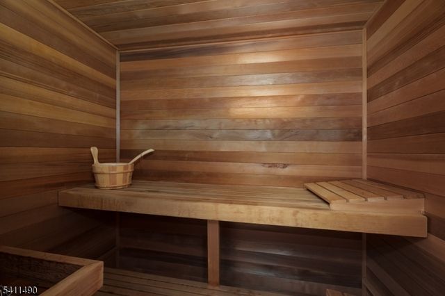 7 Silver Maple Ct, Montgomery Twp., NJ 08502