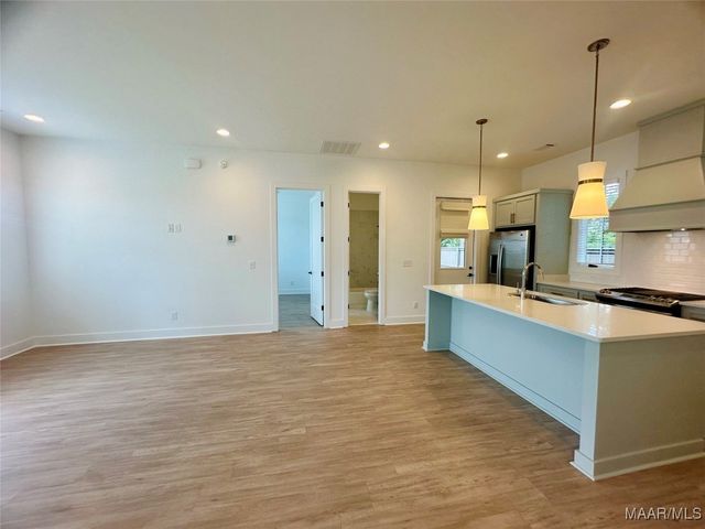 4445 Bloomsbury Street, Montgomery, AL 36116