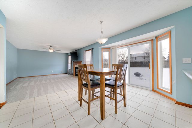 11062 Chicory Ridge Way, Roscoe, IL 61073