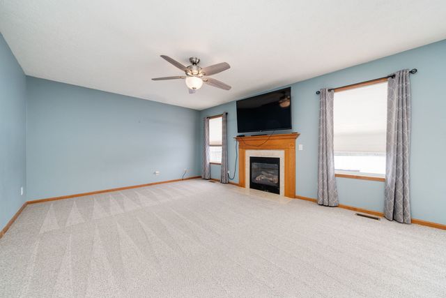 11062 Chicory Ridge Way, Roscoe, IL 61073