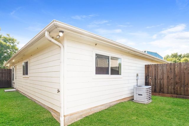 8424 Cannon Street, Houston, TX 77051