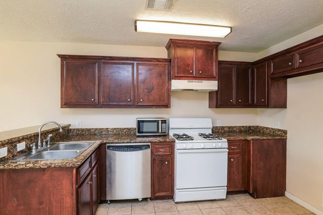 8424 Cannon Street, Houston, TX 77051