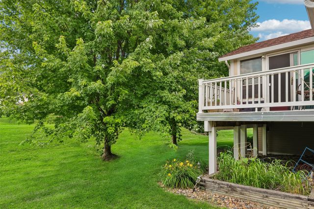 5704 NW 93rd Street, Johnston, IA 50131