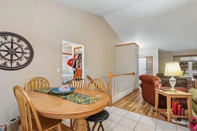 5704 NW 93rd Street, Johnston, IA 50131