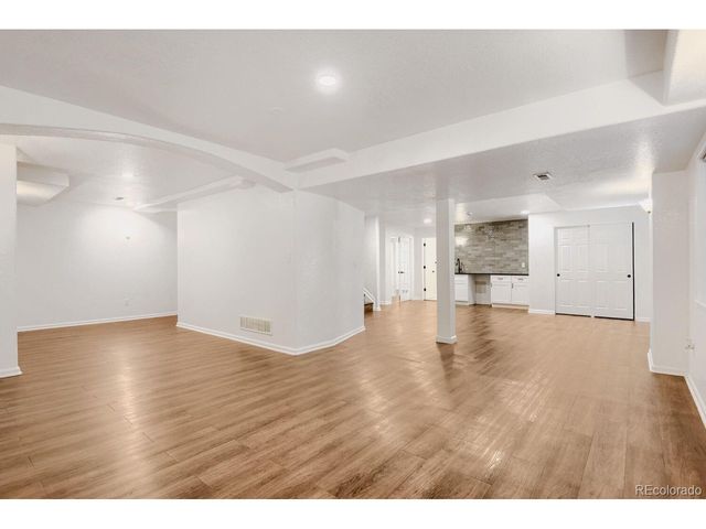 8054 E 9th Ave, Denver, CO 80230