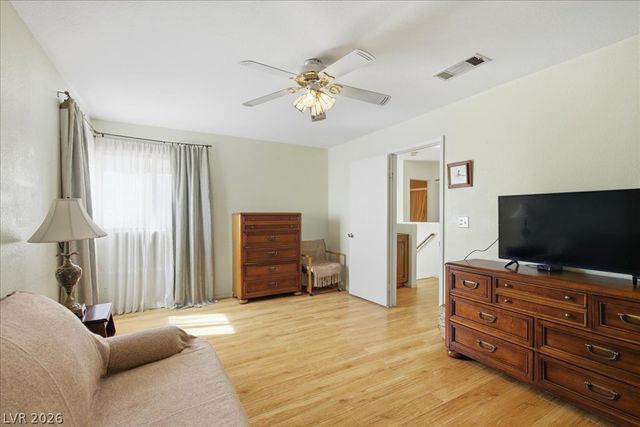 2333 Dexter Cabin Road, Las Vegas, NV 89128