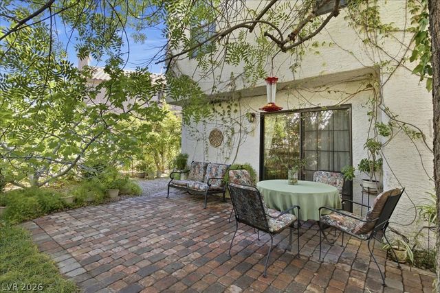 2333 Dexter Cabin Road, Las Vegas, NV 89128