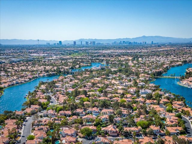 2333 Dexter Cabin Road, Las Vegas, NV 89128