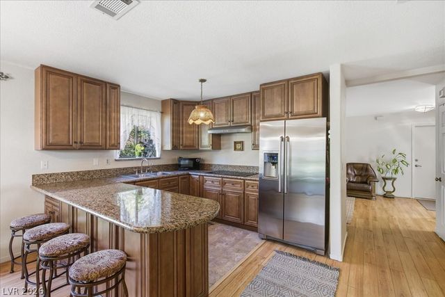 2333 Dexter Cabin Road, Las Vegas, NV 89128