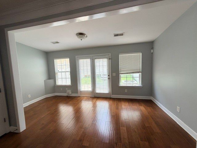 7031 Sunnywood Dr, Nashville, TN 37211