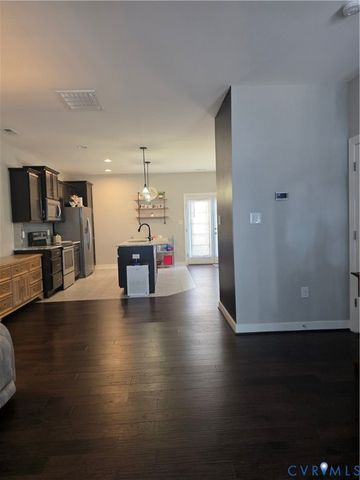 7337 Pebble Lake Dr, Mechanicsville, VA 23111