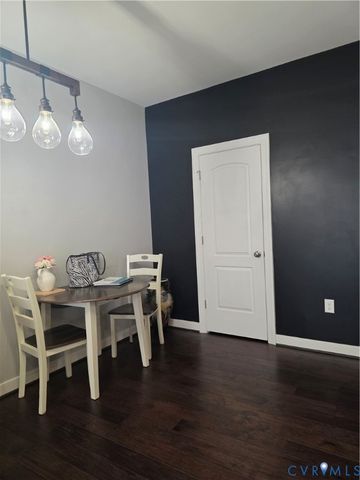 7337 Pebble Lake Dr, Mechanicsville, VA 23111