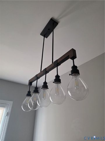 7337 Pebble Lake Dr, Mechanicsville, VA 23111