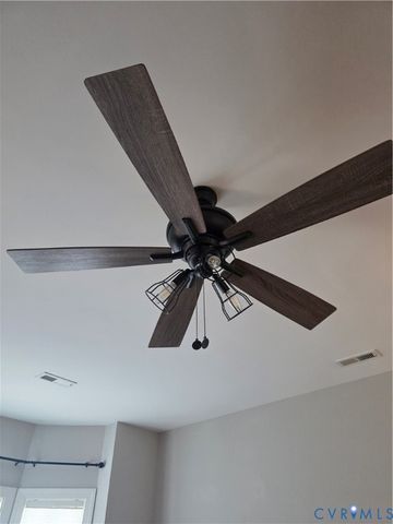 7337 Pebble Lake Dr, Mechanicsville, VA 23111