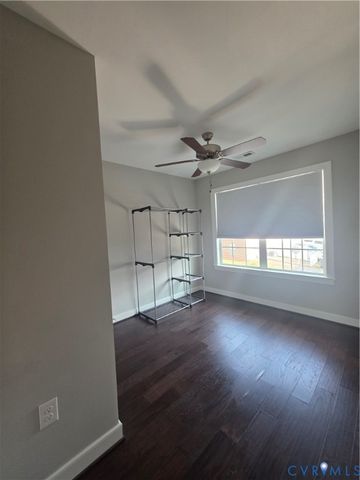 7337 Pebble Lake Dr, Mechanicsville, VA 23111