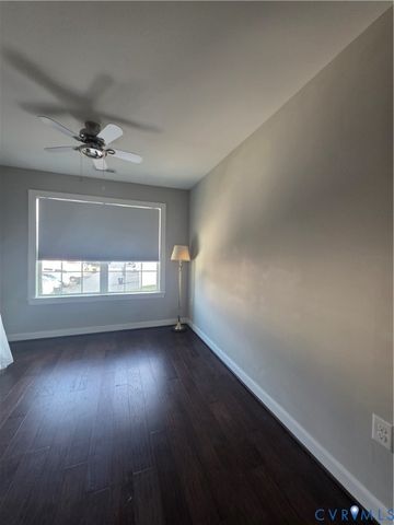 7337 Pebble Lake Dr, Mechanicsville, VA 23111