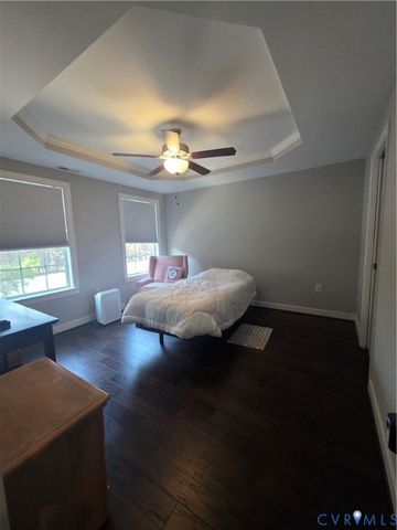 7337 Pebble Lake Dr, Mechanicsville, VA 23111