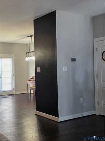 7337 Pebble Lake Dr, Mechanicsville, VA 23111