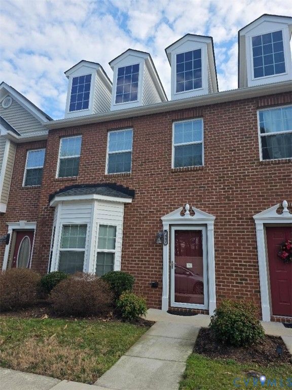 7337 Pebble Lake Dr, Mechanicsville, VA 23111