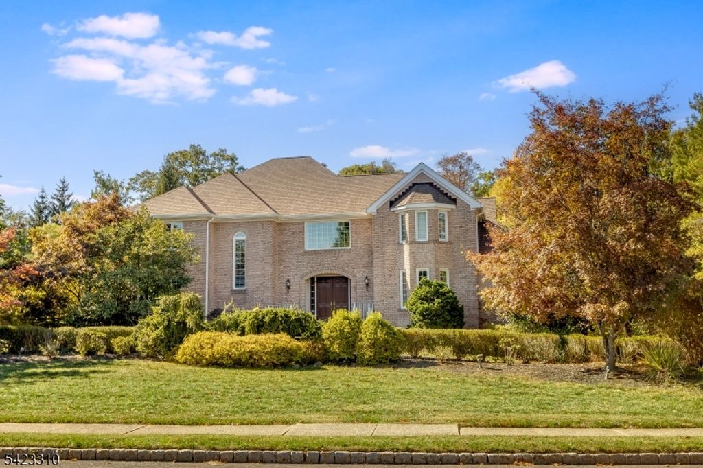 26 Mountain Ridge Dr, Livingston Twp., NJ 07039