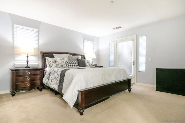 10547 Hollingsworth Way, San Diego, CA 92127