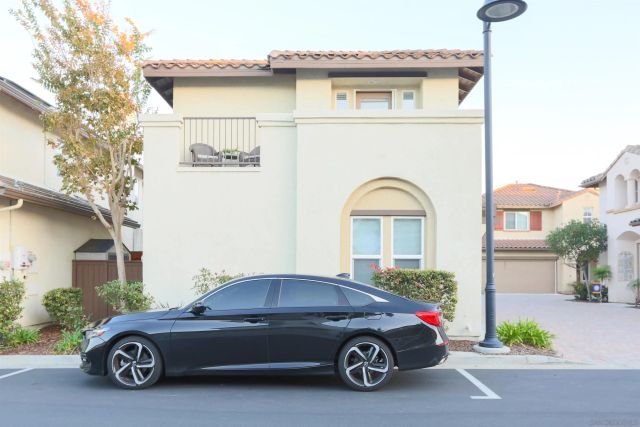 10547 Hollingsworth Way, San Diego, CA 92127