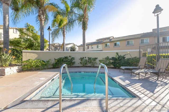 10547 Hollingsworth Way, San Diego, CA 92127