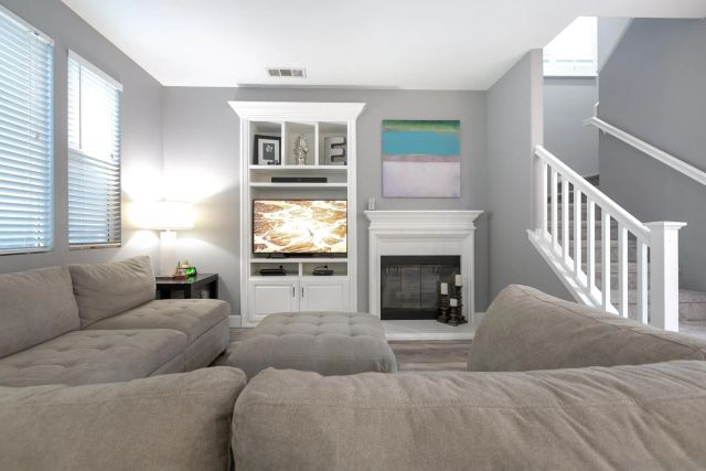 10547 Hollingsworth Way, San Diego, CA 92127