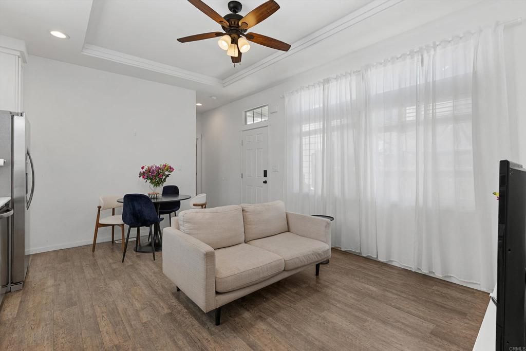 1045 E Vista Way 14, Vista, CA 92084 — photo 4