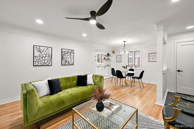 31229 Share Street, Saint Clair Shores, MI 48082