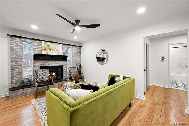 31229 Share Street, Saint Clair Shores, MI 48082